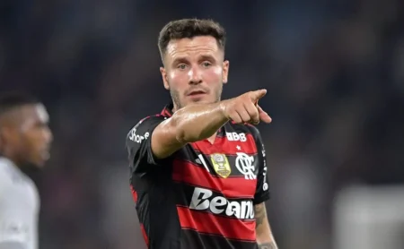 Saúl lidera lista de desfalques do Flamengo na final da Supercopa do Brasil Saúl lidera lista de desfalques do Flamengo na final da Supercopa do Brasil