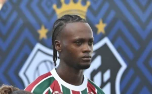 Santi Moreno: Fluminense aguarda evolução e age com cautela
