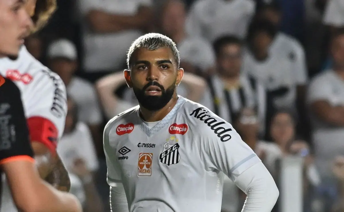 Santos busca superar defesa invicta do Bragantino e testar seu ataque no Paulistão