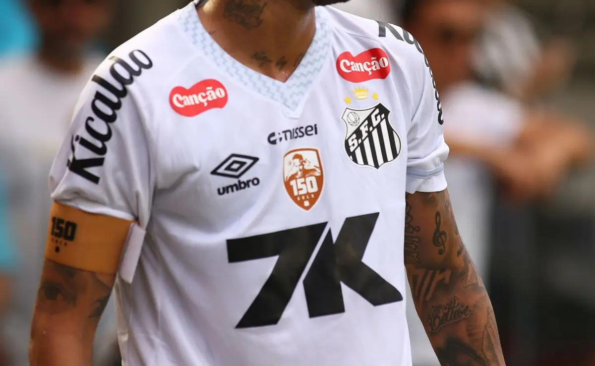 Santos fecha acordo milionário e busca novo patrocinador em 2026 Santos fecha acordo milionário e busca novo patrocinador em 2026