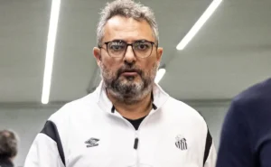 Santos perde alvo no mercado da bola e Jeffinho acerta com clube chinês
