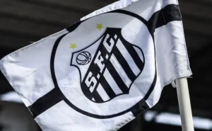 Santos recebe oferta de R$ 1 bilhão por SAF; família colombiana formaliza proposta