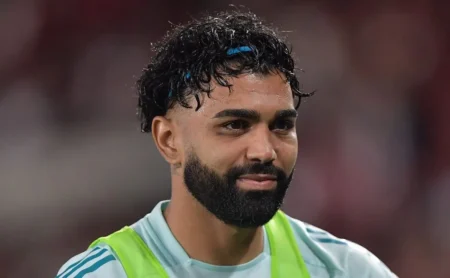 Santos se aproxima da contratação de Gabigol, que pode não se apresentar no Cruzeiro. Santos se aproxima da contratação de Gabigol, que pode não se apresentar no Cruzeiro.