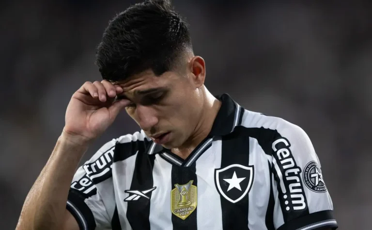 Savarino enfrenta drama na Venezuela após prisão de Maduro e atrasa retorno ao Botafogo Savarino enfrenta drama na Venezuela após prisão de Maduro e atrasa retorno ao Botafogo