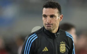 Scaloni se manifesta sobre o futuro de Almada, em negociação com o Palmeiras: “Respeitar qualquer decisão” Scaloni se manifesta sobre o futuro de Almada, em negociação com o Palmeiras: “Respeitar qualquer decisão”