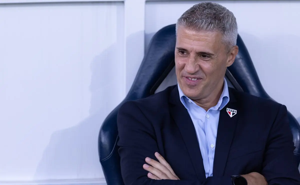 São Paulo aposta na base e muda estratégia no mercado após vice da Copinha, com apoio a Crespo