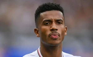 São Paulo impede saída de Marcos Antônio e notifica Flamengo