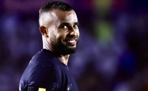 São Paulo não aceita oferta do Corinthians por quatro jogadores em troca de Alisson São Paulo não aceita oferta do Corinthians por quatro jogadores em troca de Alisson