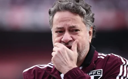 São Paulo trava acordos, congela negociação por reforços e define futuro em decisão do impeachment