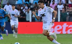 Souza se despede do Santos após acerto com o Tottenham: “Chegou a hora de um novo desafio”