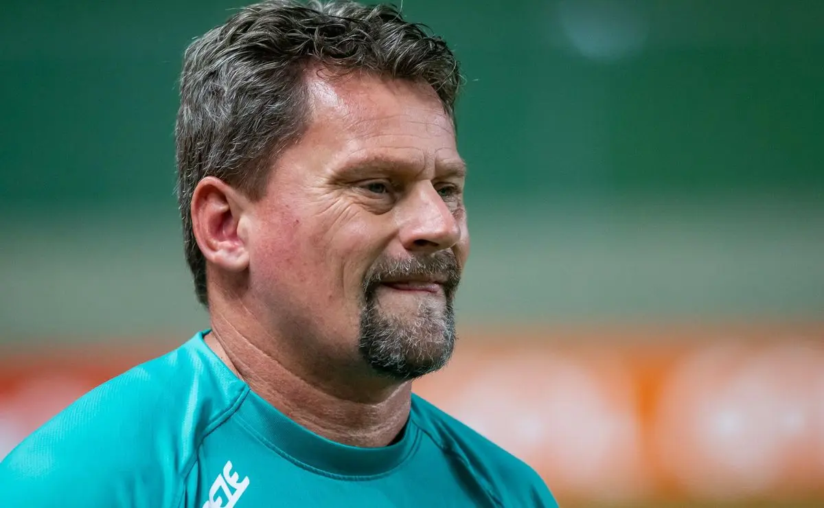 Técnico da Portuguesa, Fábio Matias, reconhece a superioridade do Palmeiras Técnico da Portuguesa, Fábio Matias, reconhece a superioridade do Palmeiras