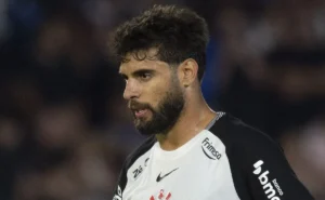 Torcida corintiana critica Yuri Alberto após empate com o São Paulo na Neo Química Arena