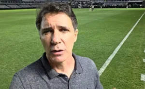 Vagner Frederico anuncia reforços no Santos após a chegada de Gabigol Vagner Frederico anuncia reforços no Santos após a chegada de Gabigol