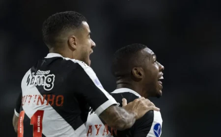 Vasco derrota Maricá por 4 a 2 no Campeonato Carioca com destaques para Rayan e Coutinho
