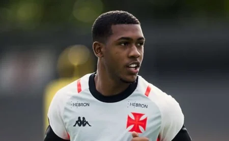 Vasco intensifica esforços para manter Rayan em 2026