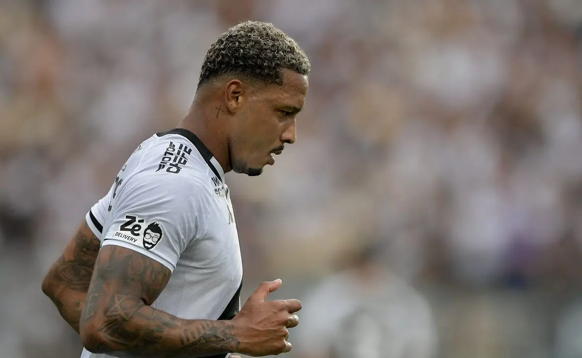 Vasco libera David para o Vitória e retém 50% dos direitos do atacante