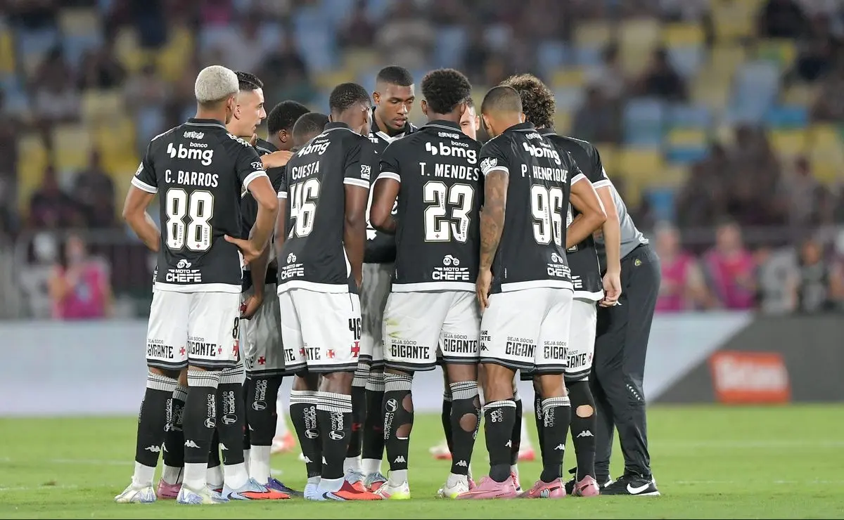 Vasco negocia acordo com nova patrocinadora master para 2026