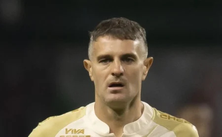 Vegetti define acerto com Cerro Porteño e Vasco intensifica disputa para manter atacante