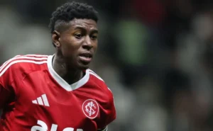 Vitão é vendido ao Flamengo e Inter acerta acordo milionário por Thiago Maia