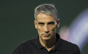 Vojvoda altera ataque e Santos empata com Corinthians no Paulistão