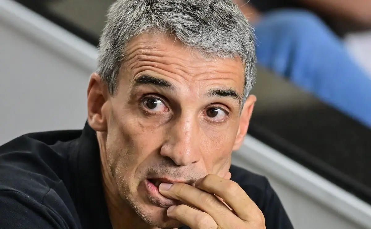 Vojvoda busca manter invencibilidade contra o São Paulo e promove mudanças no Santos