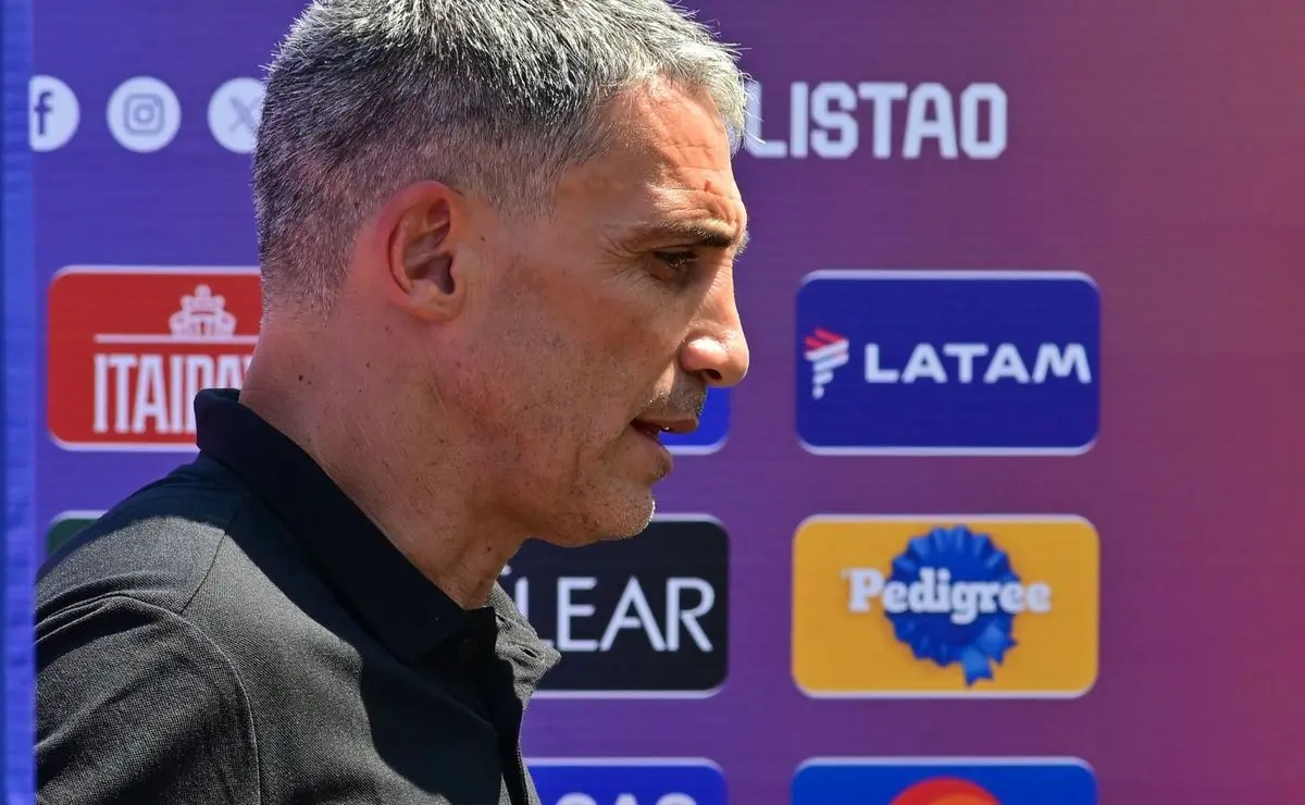 Vojvoda define planejamento e jovens retornam ao sub-20 do Santos