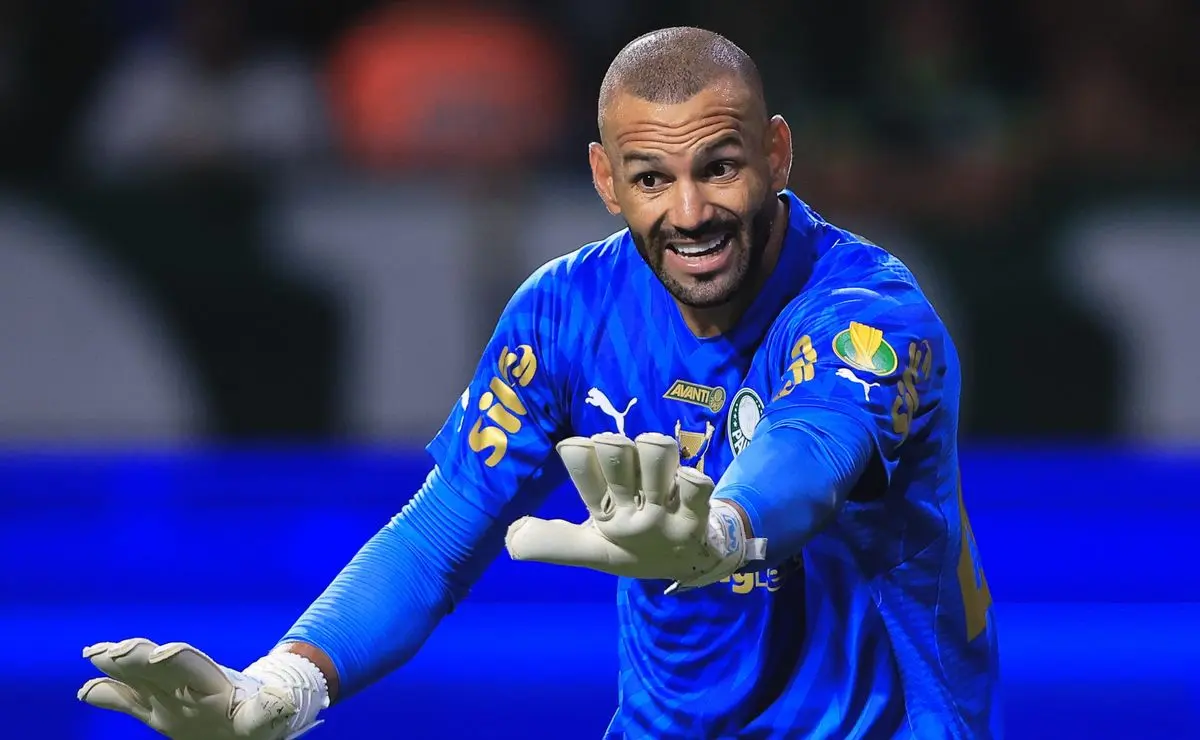 Weverton agenda reunião com Palmeiras; staff revelará proposta do Grêmio