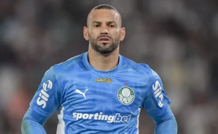 Weverton reabre negociações com o Grêmio e Palmeiras critica atitude de empresários e do clube gaúcho