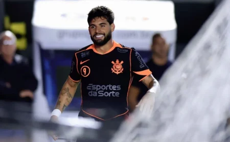 Yuri Alberto recorda importância da Vila Belmiro em sua trajetória antes da estreia do Corinthians no Brasileirão