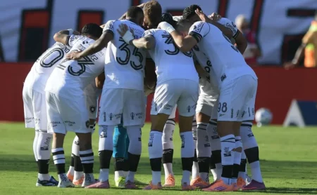 Zenit mira titular do Botafogo após ida de Gerson para o Cruzeiro e define Danilo como alvo