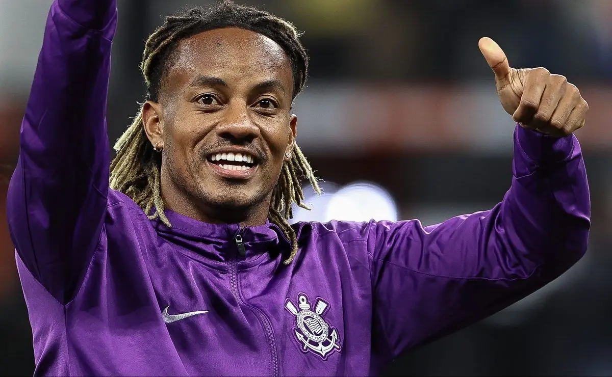 Carrillo ironiza desaparecimento de José Martínez no Corinthians e oferece recompensa de R$ 400 por informações