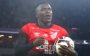 Conselheiro do Palmeiras sugere Viveros, Nino, Thiago Almada e mais 3 com recursos de Flaco López e Allan