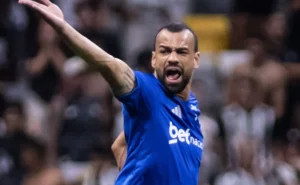 Fabrício Bruno se manifesta após críticas e analisa o momento do Cruzeiro: “Precisamos ter tempo”