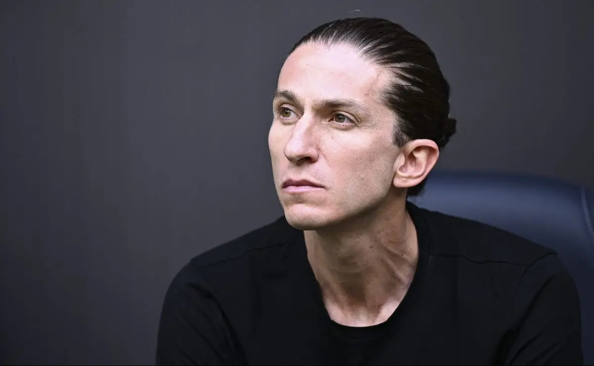 Filipe Luís comenta arbitragem na expulsão de Carrascal na Supercopa do Brasil: “Nunca vi isso”