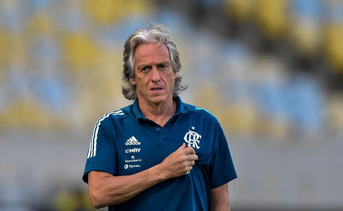 Flamengo protege Filipe Luís e afasta rumores sobre Jorge Jesus, em meio a especulações nos bastidores