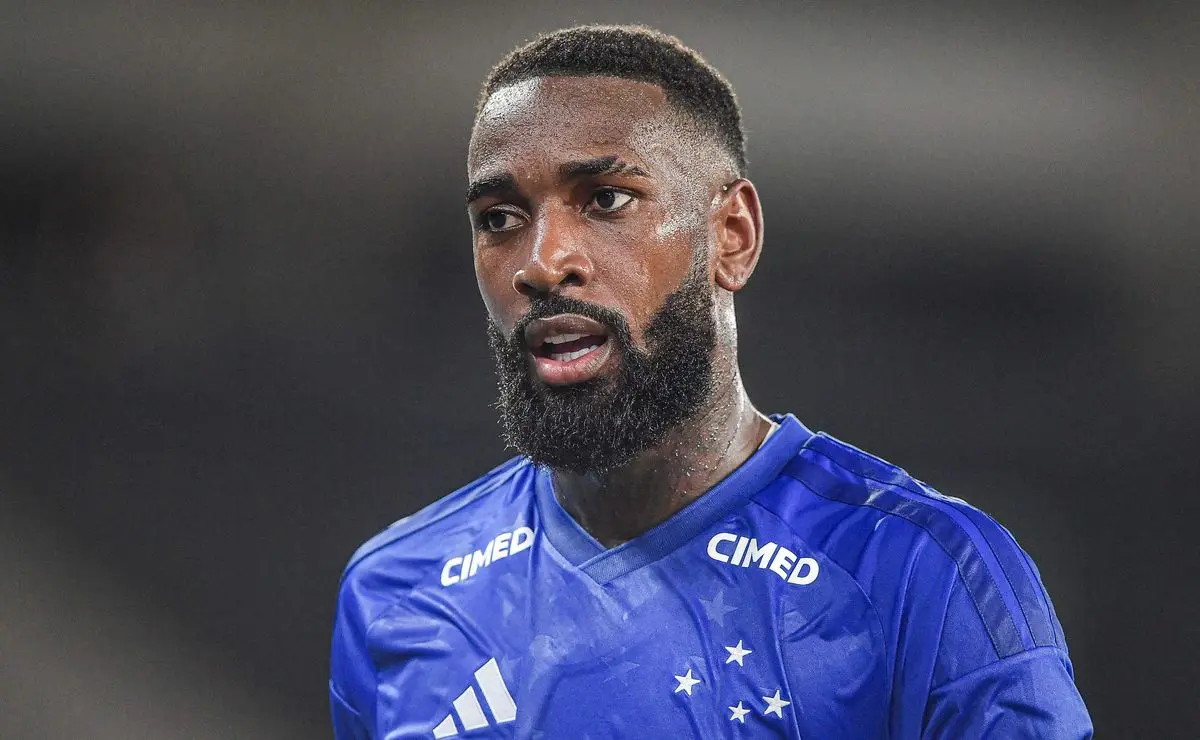 Gerson é criticado pela torcida do Cruzeiro após vitória sobre o Betim, apesar de atuação convincente