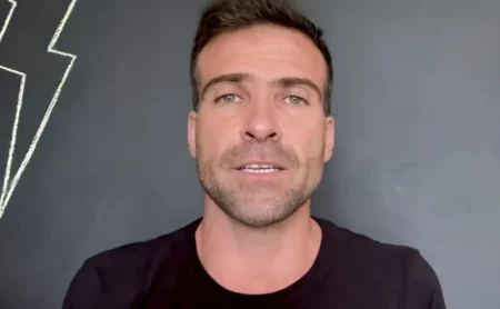 Pilhado critica atuação de Pedro e detona: “Está um cone em campo”