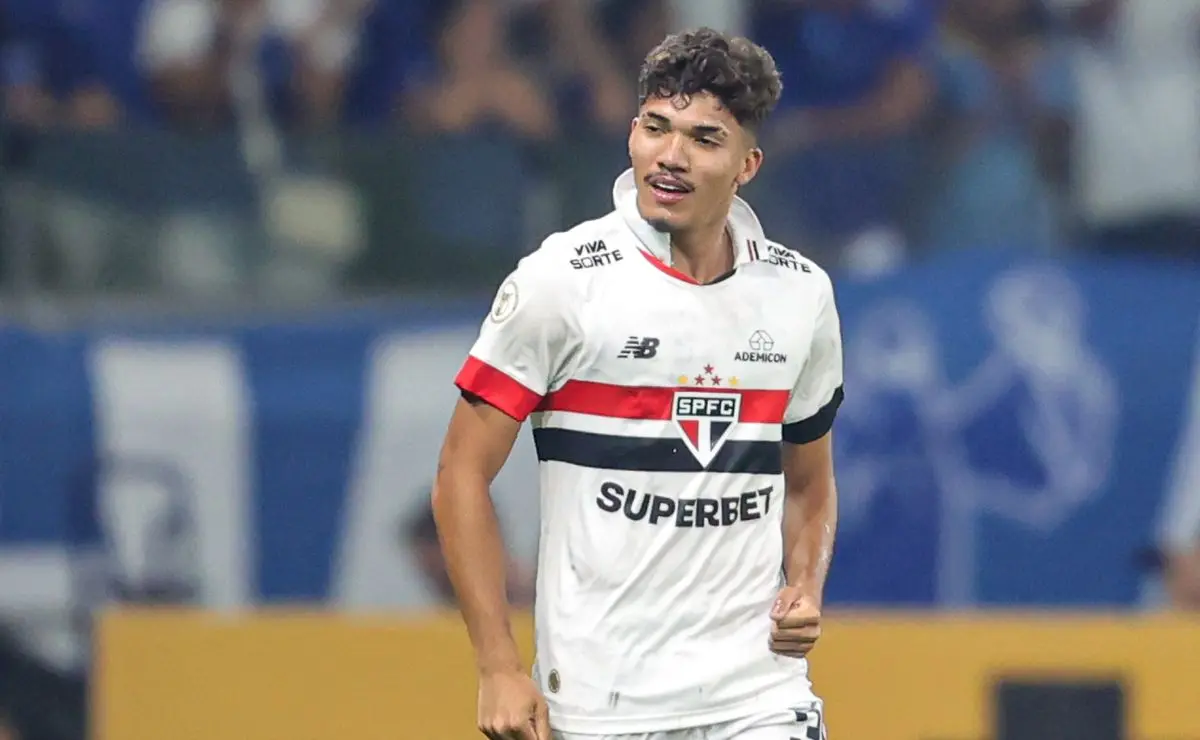 São Paulo pode lucrar alto com William Gomes; staff projeta oferta de até 50 milhões de euros São Paulo pode lucrar alto com William Gomes; staff projeta oferta de até 50 milhões de euros